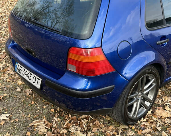 Синій Фольксваген Гольф, об'ємом двигуна 1.39 л та пробігом 326 тис. км за 3700 $, фото 4 на Automoto.ua