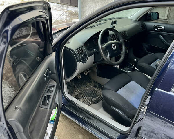 Синій Фольксваген Гольф, об'ємом двигуна 1.9 л та пробігом 365 тис. км за 3350 $, фото 5 на Automoto.ua