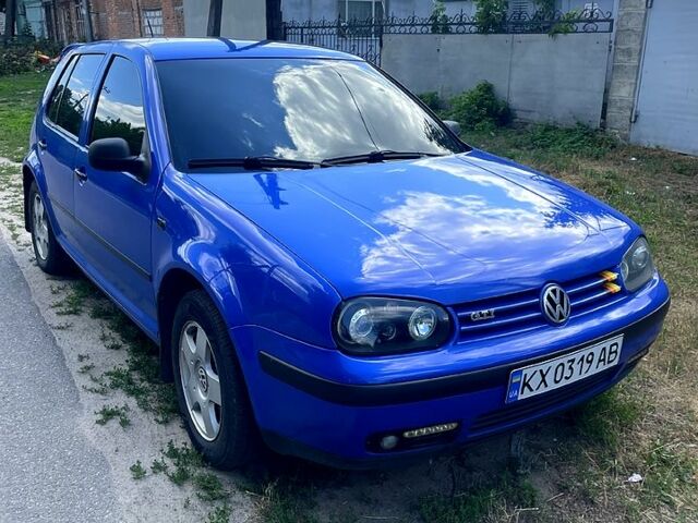 Синій Фольксваген Гольф, об'ємом двигуна 1.8 л та пробігом 300 тис. км за 4000 $, фото 1 на Automoto.ua