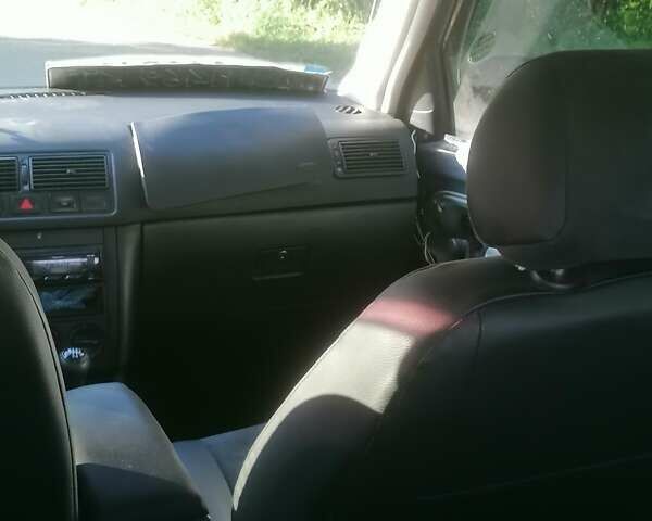 Синий Фольксваген Гольф, объемом двигателя 1.39 л и пробегом 333 тыс. км за 2700 $, фото 50 на Automoto.ua