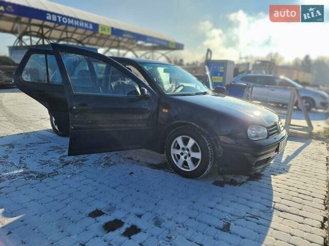 Синий Фольксваген Гольф, объемом двигателя 1.6 л и пробегом 285 тыс. км за 3400 $, фото 13 на Automoto.ua