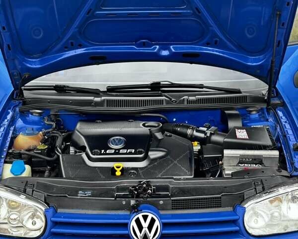 Синий Фольксваген Гольф, объемом двигателя 1.6 л и пробегом 308 тыс. км за 3450 $, фото 6 на Automoto.ua