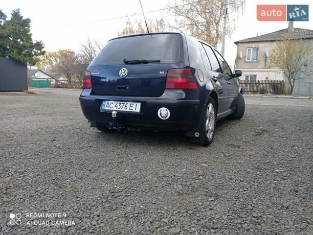 Синий Фольксваген Гольф, объемом двигателя 1.6 л и пробегом 300 тыс. км за 3600 $, фото 8 на Automoto.ua