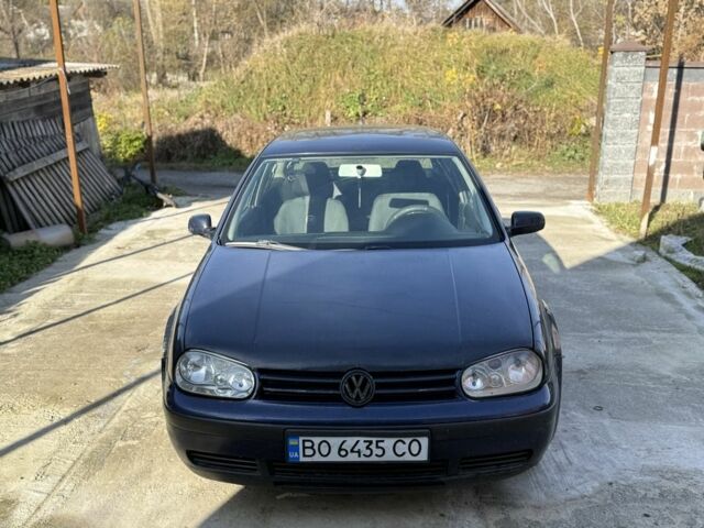 Синий Фольксваген Гольф, объемом двигателя 0 л и пробегом 300 тыс. км за 1850 $, фото 1 на Automoto.ua