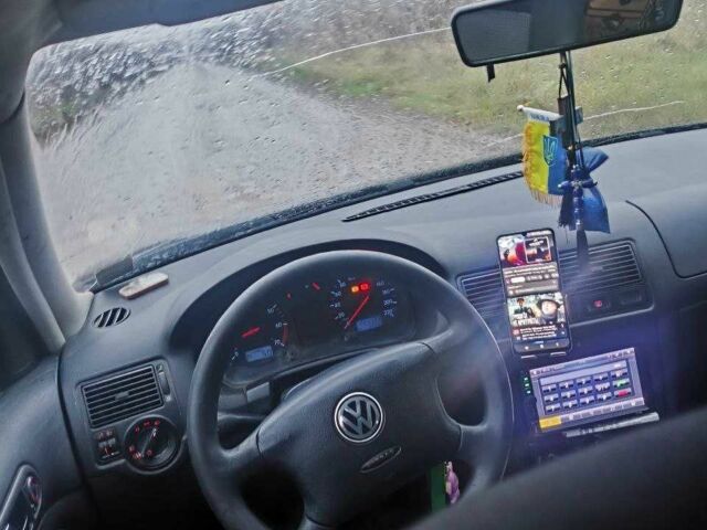 Синій Фольксваген Гольф, об'ємом двигуна 1.4 л та пробігом 200 тис. км за 3200 $, фото 9 на Automoto.ua