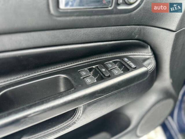 Синій Фольксваген Гольф, об'ємом двигуна 1.6 л та пробігом 239 тис. км за 3650 $, фото 12 на Automoto.ua