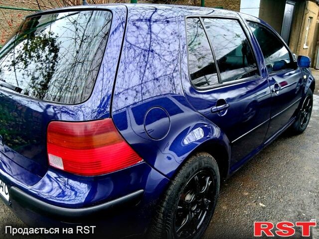 Синий Фольксваген Гольф, объемом двигателя 1.6 л и пробегом 263 тыс. км за 3500 $, фото 4 на Automoto.ua