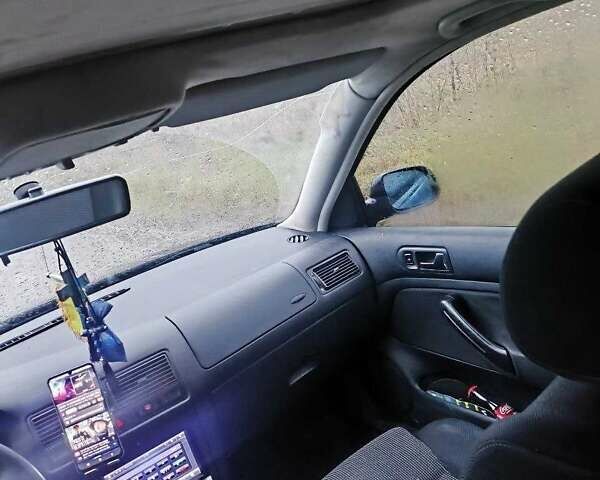 Синий Фольксваген Гольф, объемом двигателя 1.4 л и пробегом 200 тыс. км за 3200 $, фото 6 на Automoto.ua