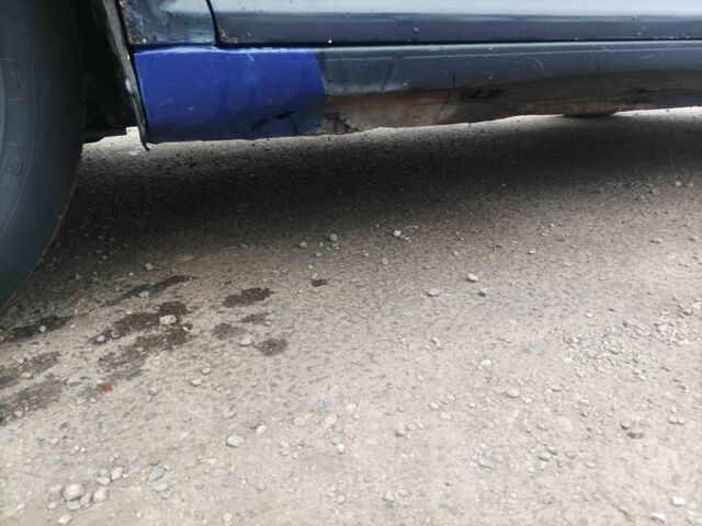 Синий Фольксваген Гольф, объемом двигателя 1.4 л и пробегом 349 тыс. км за 2400 $, фото 13 на Automoto.ua