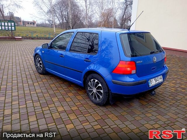 Синий Фольксваген Гольф, объемом двигателя 1.4 л и пробегом 210 тыс. км за 3350 $, фото 2 на Automoto.ua