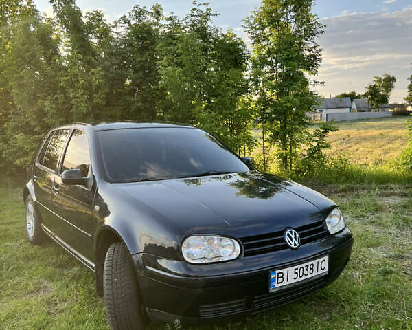 Синий Фольксваген Гольф, объемом двигателя 1.6 л и пробегом 187 тыс. км за 4300 $, фото 4 на Automoto.ua