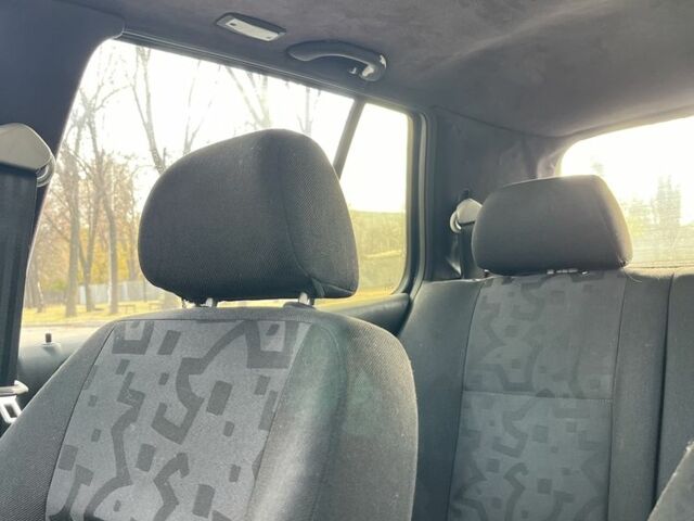 Синій Фольксваген Гольф, об'ємом двигуна 1.4 л та пробігом 326 тис. км за 3800 $, фото 8 на Automoto.ua