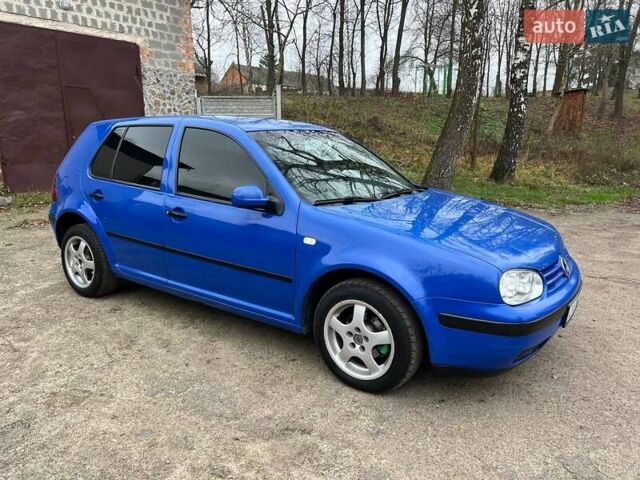 Синій Фольксваген Гольф, об'ємом двигуна 1.39 л та пробігом 299 тис. км за 3350 $, фото 2 на Automoto.ua