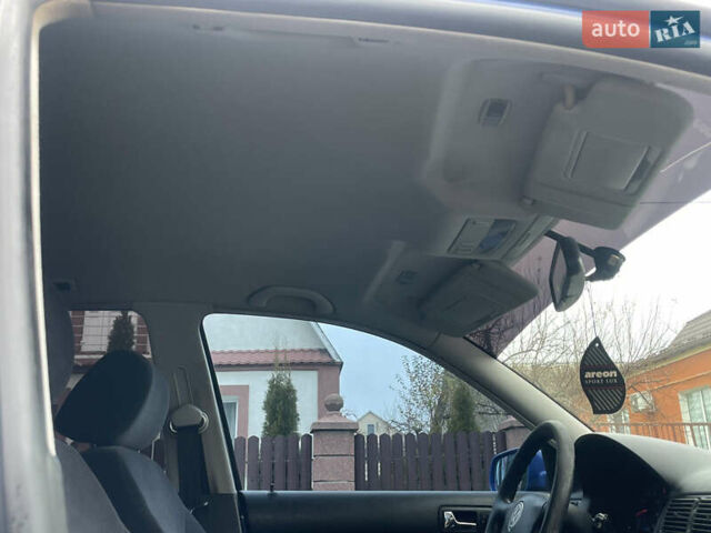 Синій Фольксваген Гольф, об'ємом двигуна 1.39 л та пробігом 240 тис. км за 3555 $, фото 17 на Automoto.ua