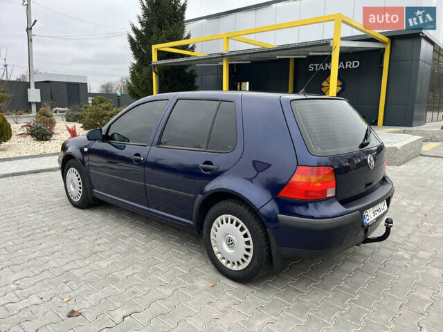 Синий Фольксваген Гольф, объемом двигателя 1.9 л и пробегом 231 тыс. км за 4550 $, фото 12 на Automoto.ua