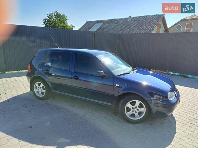 Синий Фольксваген Гольф, объемом двигателя 1.39 л и пробегом 305 тыс. км за 4200 $, фото 6 на Automoto.ua