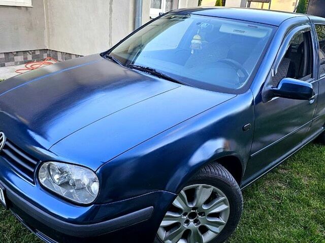 Синий Фольксваген Гольф, объемом двигателя 1.6 л и пробегом 364 тыс. км за 3600 $, фото 1 на Automoto.ua