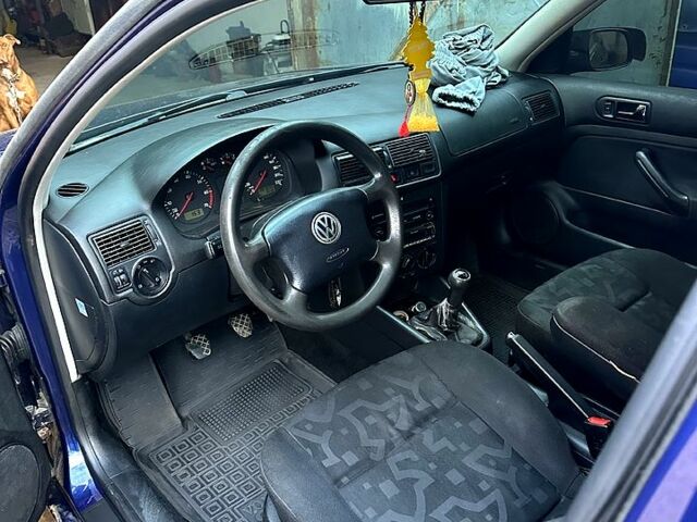 Синій Фольксваген Гольф, об'ємом двигуна 1.4 л та пробігом 0 тис. км за 3500 $, фото 2 на Automoto.ua