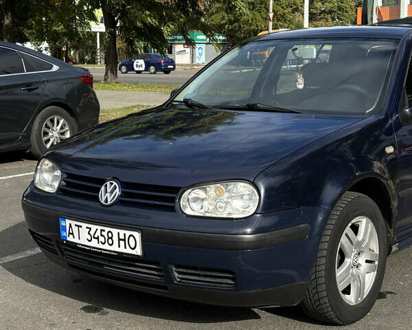 Синий Фольксваген Гольф, объемом двигателя 1.6 л и пробегом 300 тыс. км за 3800 $, фото 21 на Automoto.ua