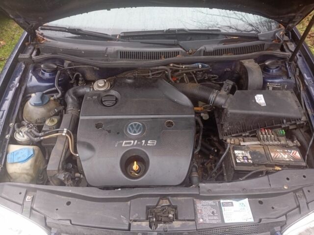 Синий Фольксваген Гольф, объемом двигателя 0 л и пробегом 370 тыс. км за 1191 $, фото 6 на Automoto.ua