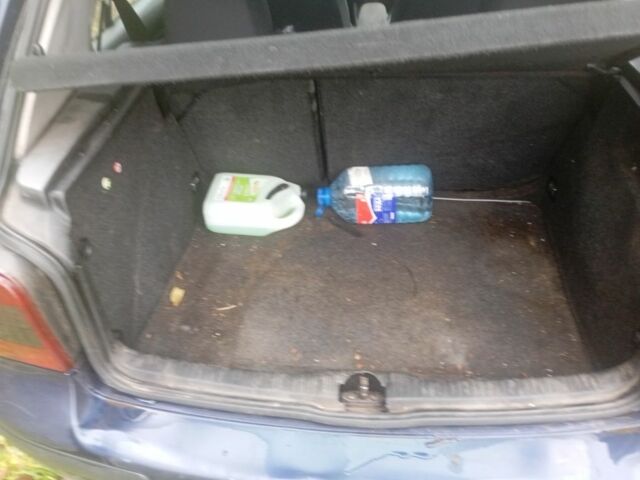 Синий Фольксваген Гольф, объемом двигателя 0 л и пробегом 370 тыс. км за 1191 $, фото 7 на Automoto.ua