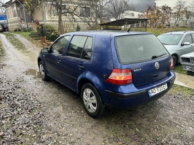 Синий Фольксваген Гольф, объемом двигателя 1.4 л и пробегом 355 тыс. км за 1850 $, фото 4 на Automoto.ua