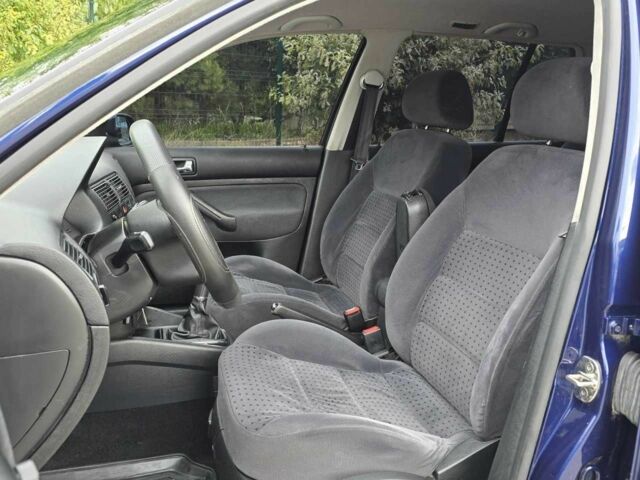 Фольксваген Гольф 1999 в Хмельницком на Automoto.ua Синий Фольксваген Гольф, объемом двигателя 1.6 л и пробегом 179 тыс. км за 3999 $, фото 13 на Automoto.ua