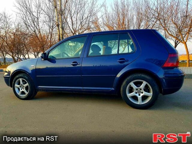 Синий Фольксваген Гольф, объемом двигателя 1.9 л и пробегом 211 тыс. км за 3600 $, фото 9 на Automoto.ua