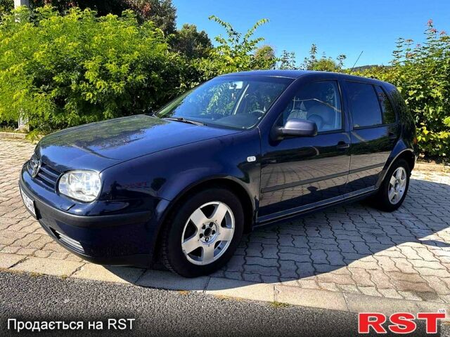 Синий Фольксваген Гольф, объемом двигателя 1.6 л и пробегом 283 тыс. км за 2850 $, фото 1 на Automoto.ua