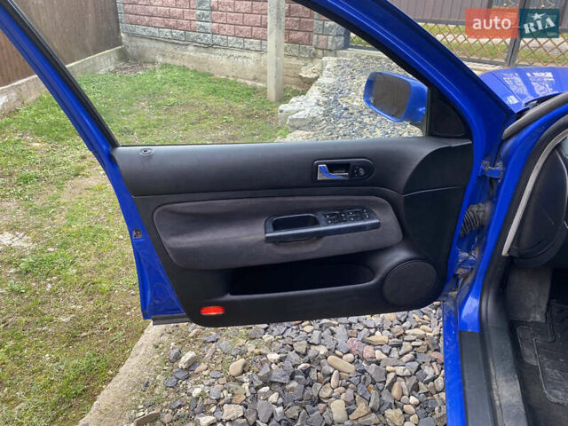 Синий Фольксваген Гольф, объемом двигателя 1.6 л и пробегом 208 тыс. км за 3200 $, фото 10 на Automoto.ua