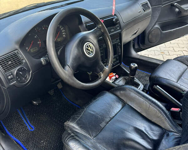 Синий Фольксваген Гольф, объемом двигателя 1.9 л и пробегом 238 тыс. км за 4000 $, фото 7 на Automoto.ua