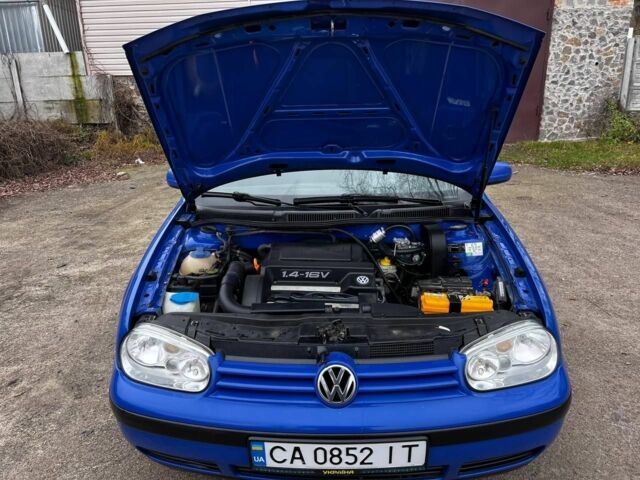 Синий Фольксваген Гольф, объемом двигателя 1.4 л и пробегом 299 тыс. км за 3350 $, фото 7 на Automoto.ua