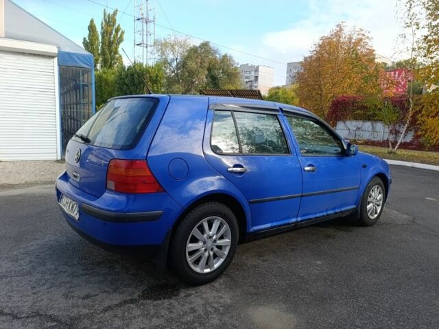 Синий Фольксваген Гольф, объемом двигателя 1.9 л и пробегом 100 тыс. км за 2450 $, фото 2 на Automoto.ua