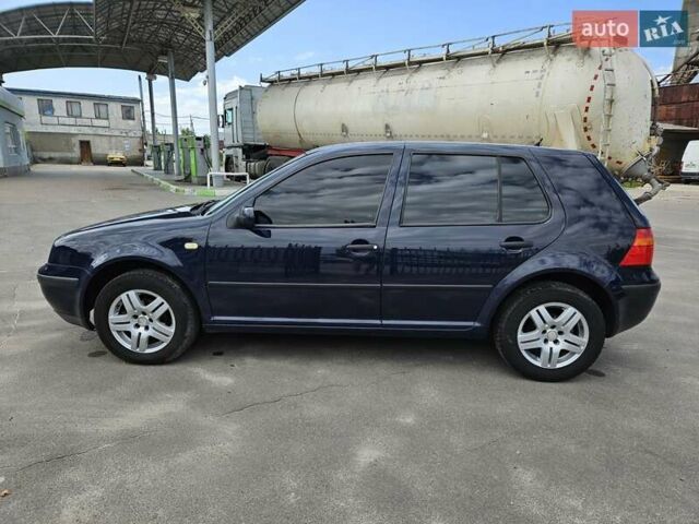 Синий Фольксваген Гольф, объемом двигателя 1.6 л и пробегом 230 тыс. км за 3900 $, фото 7 на Automoto.ua