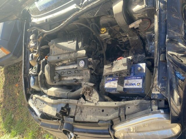 Синій Фольксваген Гольф, об'ємом двигуна 1.4 л та пробігом 250 тис. км за 699 $, фото 8 на Automoto.ua