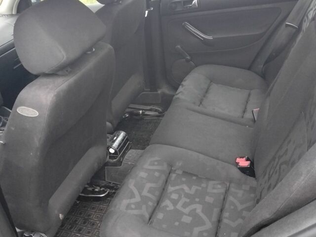 Синий Фольксваген Гольф, объемом двигателя 1.4 л и пробегом 233 тыс. км за 2500 $, фото 5 на Automoto.ua