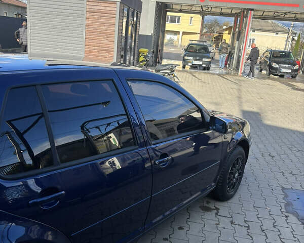 Синий Фольксваген Гольф, объемом двигателя 1.9 л и пробегом 238 тыс. км за 4000 $, фото 5 на Automoto.ua