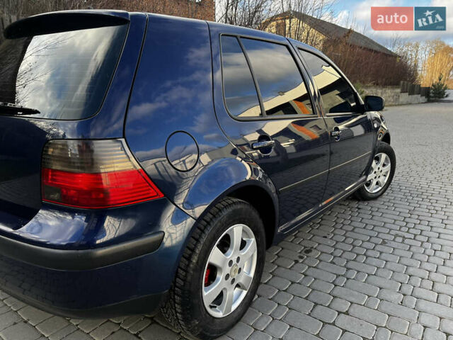 Синий Фольксваген Гольф, объемом двигателя 1.6 л и пробегом 271 тыс. км за 3850 $, фото 7 на Automoto.ua