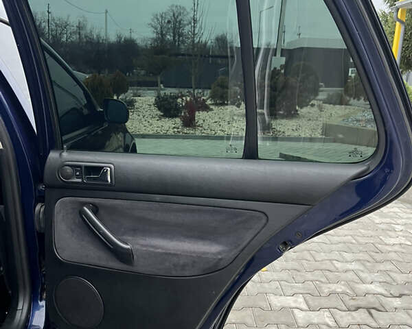 Синий Фольксваген Гольф, объемом двигателя 1.9 л и пробегом 231 тыс. км за 4550 $, фото 39 на Automoto.ua