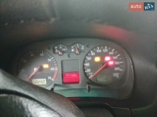 Синий Фольксваген Гольф, объемом двигателя 1.39 л и пробегом 275 тыс. км за 2900 $, фото 19 на Automoto.ua