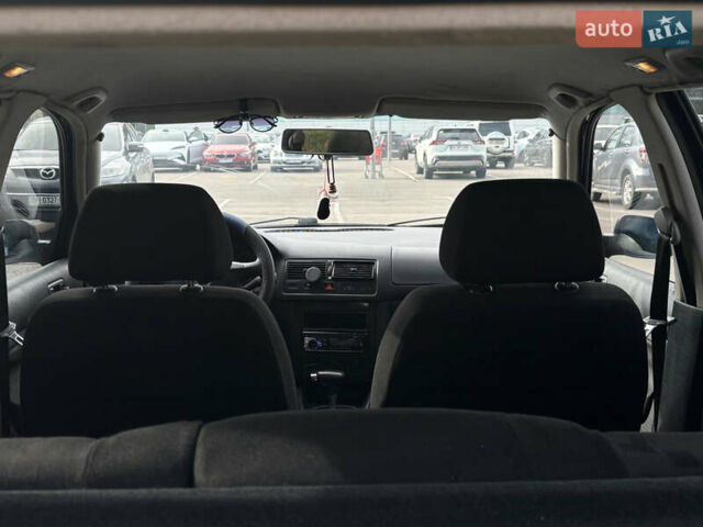 Синий Фольксваген Гольф, объемом двигателя 1.6 л и пробегом 300 тыс. км за 3800 $, фото 20 на Automoto.ua