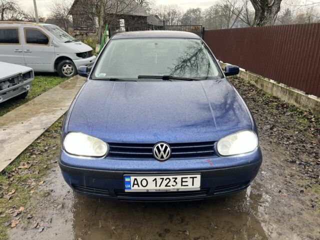 Синий Фольксваген Гольф, объемом двигателя 1.4 л и пробегом 355 тыс. км за 1850 $, фото 2 на Automoto.ua