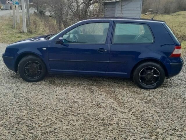 Синий Фольксваген Гольф, объемом двигателя 1.4 л и пробегом 320 тыс. км за 2400 $, фото 4 на Automoto.ua