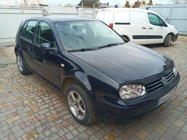 Синий Фольксваген Гольф, объемом двигателя 1.9 л и пробегом 250 тыс. км за 3750 $, фото 5 на Automoto.ua