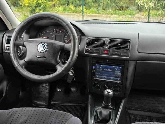 Фольксваген Гольф 1999 в Хмельницком на Automoto.ua Синий Фольксваген Гольф, объемом двигателя 1.6 л и пробегом 179 тыс. км за 3999 $, фото 10 на Automoto.ua