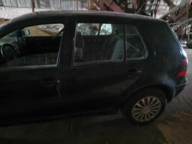 Синий Фольксваген Гольф, объемом двигателя 0 л и пробегом 287 тыс. км за 900 $, фото 4 на Automoto.ua