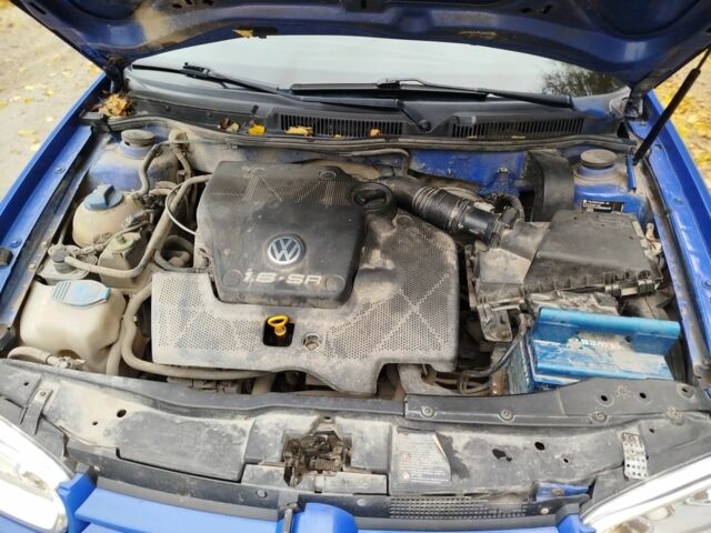 Синій Фольксваген Гольф, об'ємом двигуна 1.6 л та пробігом 226 тис. км за 3700 $, фото 7 на Automoto.ua