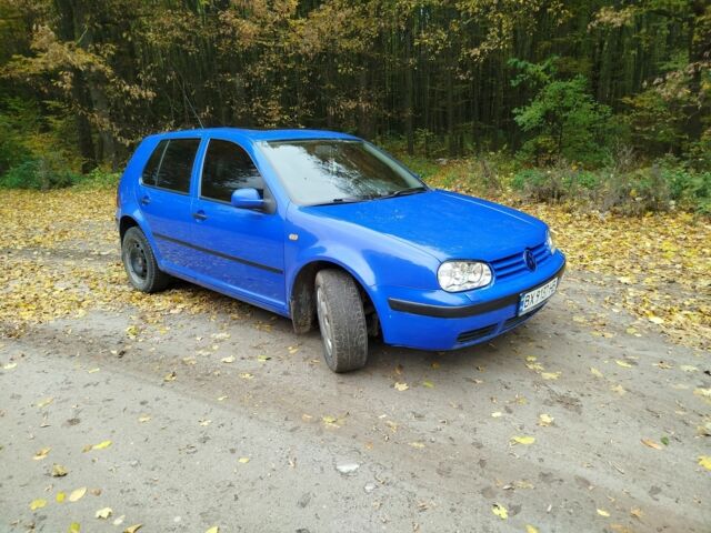 Синій Фольксваген Гольф, об'ємом двигуна 1.6 л та пробігом 226 тис. км за 3700 $, фото 4 на Automoto.ua