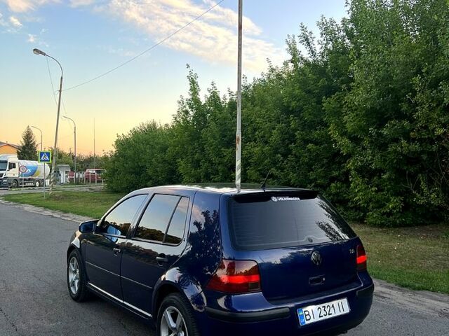 Синий Фольксваген Гольф, объемом двигателя 2 л и пробегом 400 тыс. км за 4100 $, фото 1 на Automoto.ua