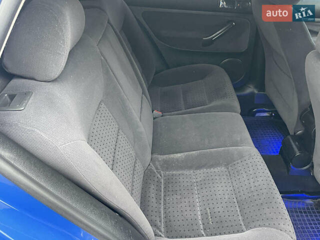 Синій Фольксваген Гольф, об'ємом двигуна 1.39 л та пробігом 240 тис. км за 3555 $, фото 20 на Automoto.ua